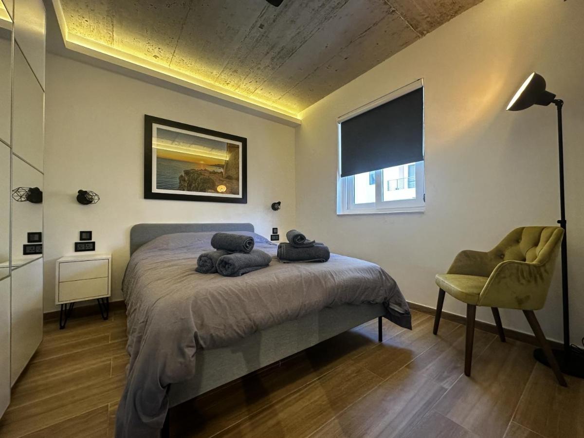 Qawra Holiday Apartment Сейнт Полс Бей Екстериор снимка